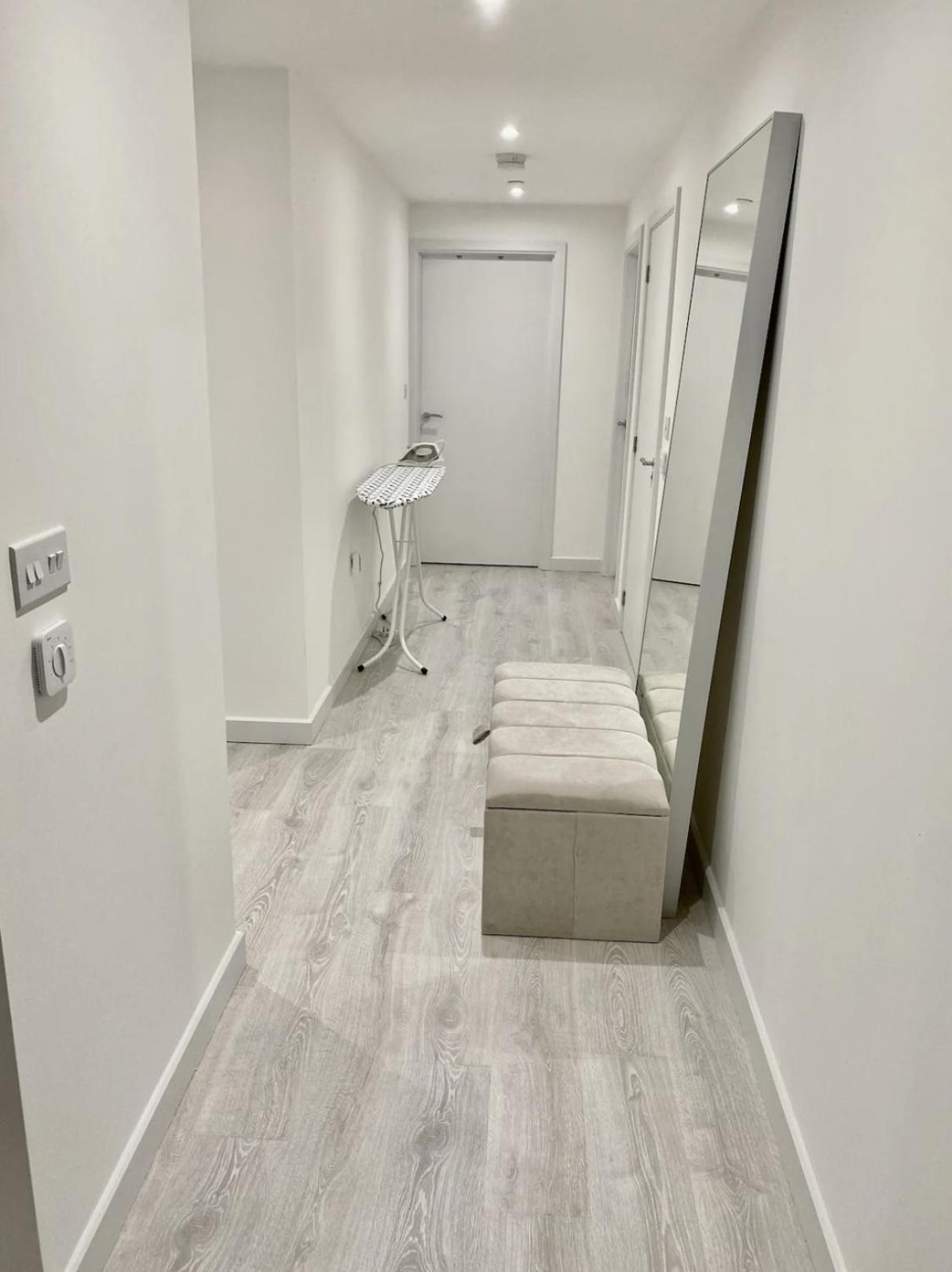 Cosy And Spacious 1 Bedroom Flat Close To Heathrow Privatunterkunft