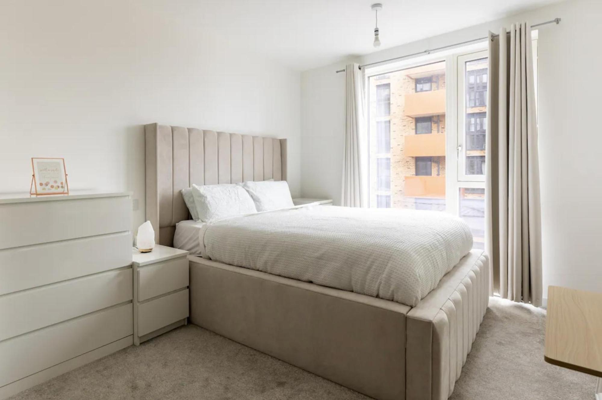 Cosy And Spacious 1 Bedroom Flat Close To Heathrow *